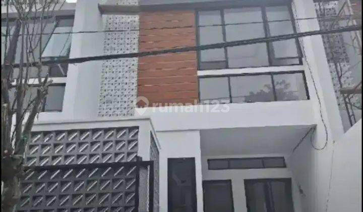 Rumah Model Terbaru di Gading Pantai Dekat Kenjeran 1