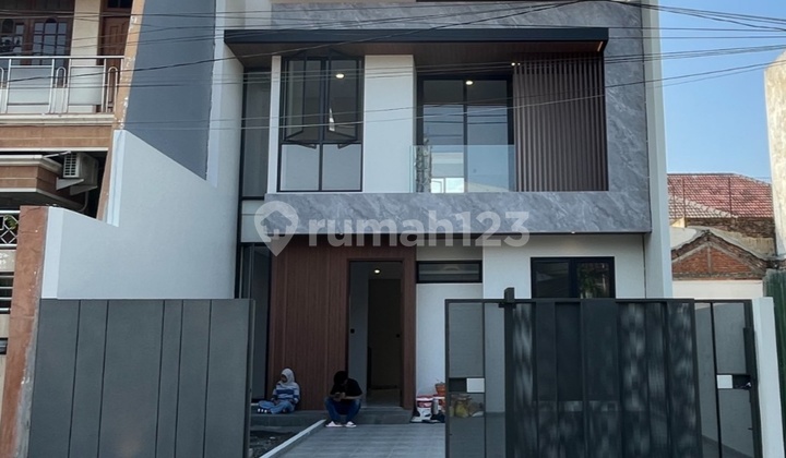 Jual Cepat Rumah Manyar Kertoarjo Mewah Langka Pakuwon City