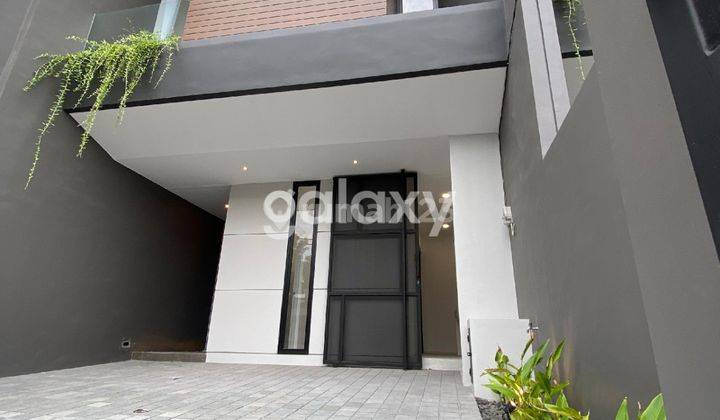 tampak depan turun 100 jt...!!! rumah kutisari