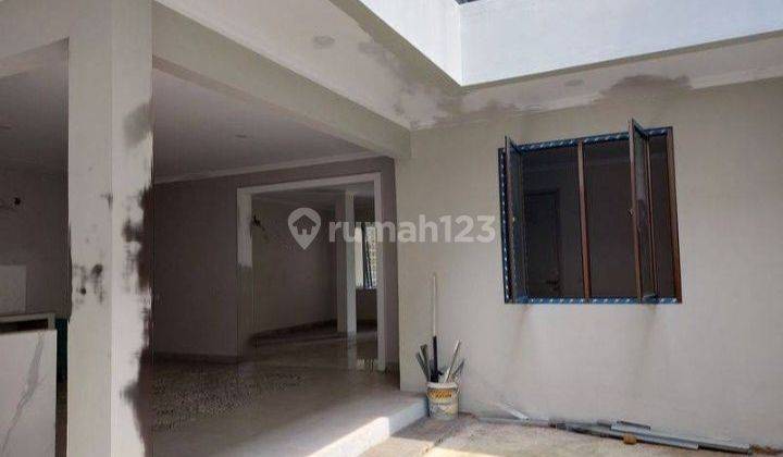 Rumah Ekslusif Baru,nyaman,asri,dekat Pusat Kota Bsd , Dekat Kemana Mana Rumah di Kencana Loka 2 Lantai SHM Baru Hadap Utara 4