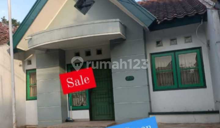 For Sale House on Bougenvil Street, Meadow Green Complex