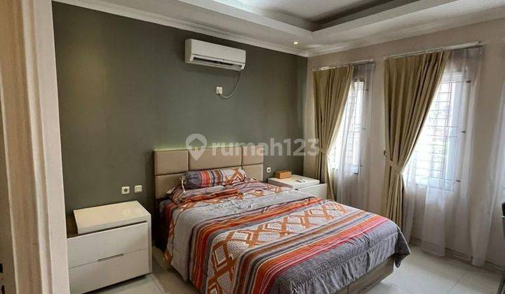 Disewa Rumah 2 Lantai Taman Menteng Bagus Sekali Lippo Cikarang 5