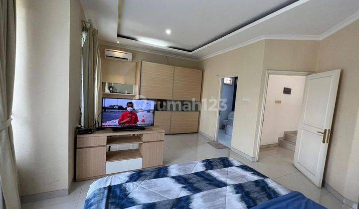 Disewa Rumah 2 Lantai Taman Menteng Bagus Sekali Lippo Cikarang 7