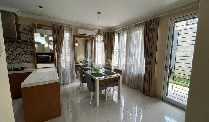 Disewa Rumah 2 Lantai Taman Menteng Bagus Sekali Lippo Cikarang 10