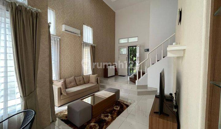 Disewa Rumah 2 Lantai Taman Menteng Bagus Sekali Lippo Cikarang 11