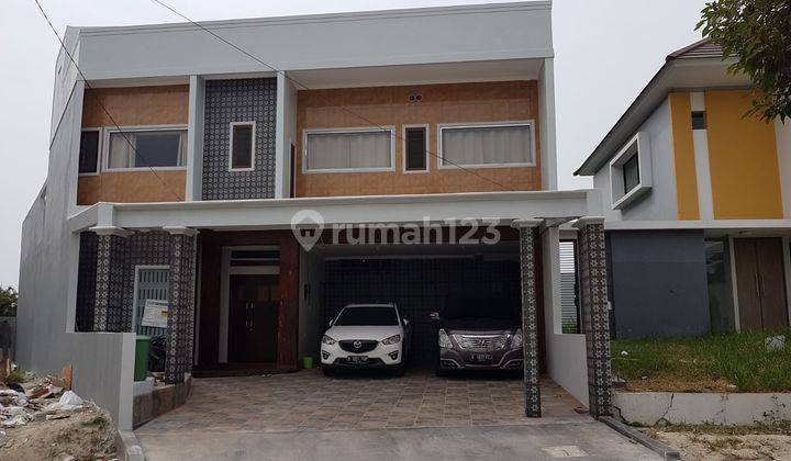 Dijual Rumah 4 + 2 BR Summer Bliss Taman Simpruk 1