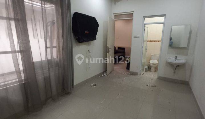 Dijual Rumah 3+1BR Taman Simpruk Lippo Cikarang 2