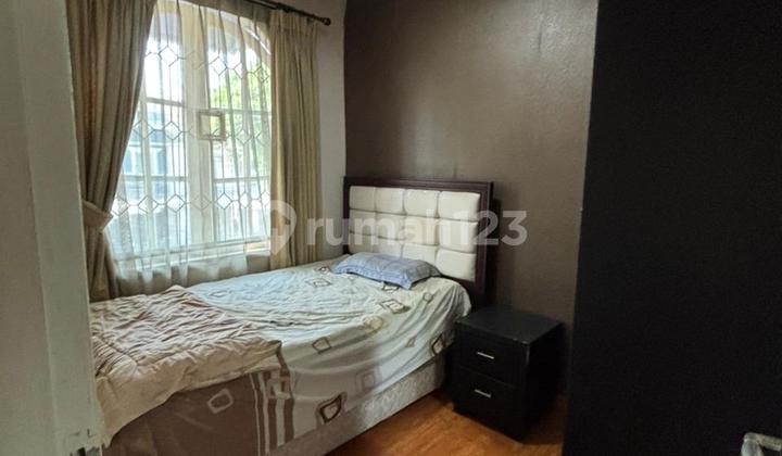 Disewakan rumah Jl Pinus 3 2
