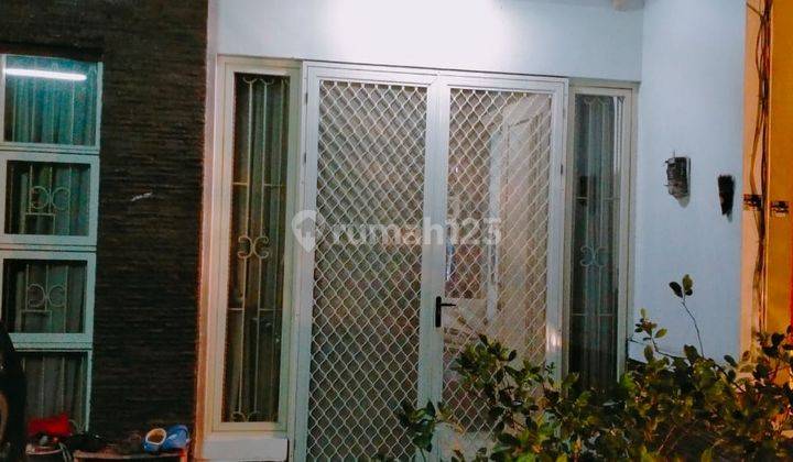 Rumah 2.5 Lantai Dekat Area Perbelanjaan Dan Perkantoran Jak Bar 1