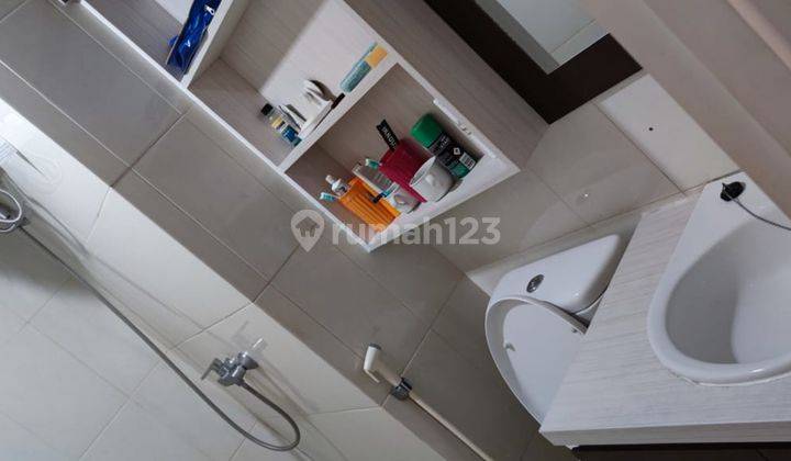 Apartemen Strategis di Kedoya Jak bar, Lahan Parkir Luas 3
