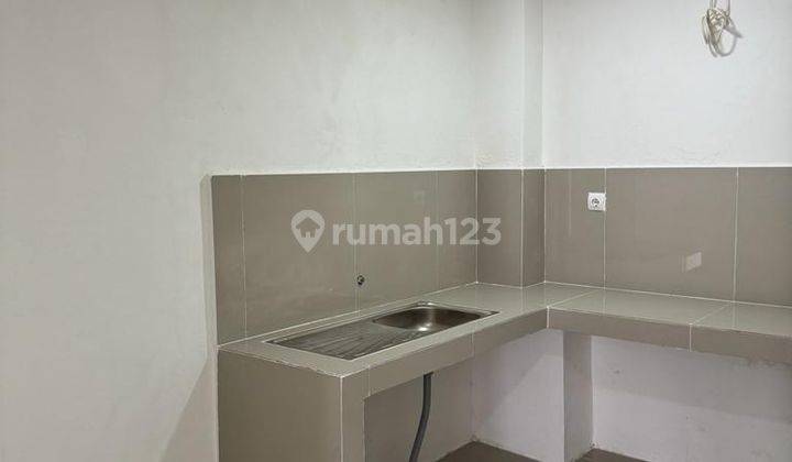 Dijual Rumah Baru 2 Lantai di Taman Palem Lestari Cengkareng Kalideres SHM Siap Huni Dj 2