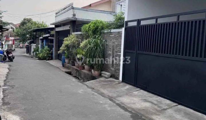 Dijual Rumah 2 Lantai Siap Huni Sudah Direnov Rapih di Kebun Jeruk Jakarta Barat Strategis Harga Nego Tipis 2