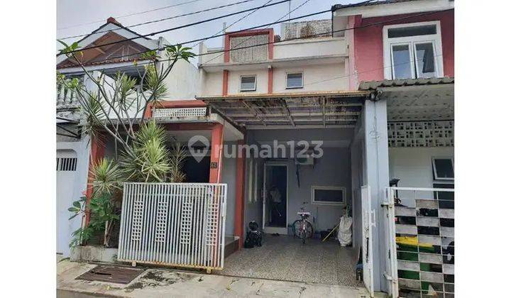 Rumah 3 Lantai Bagus Sekali SHM di Jl. Pamekasan, Bandung 2