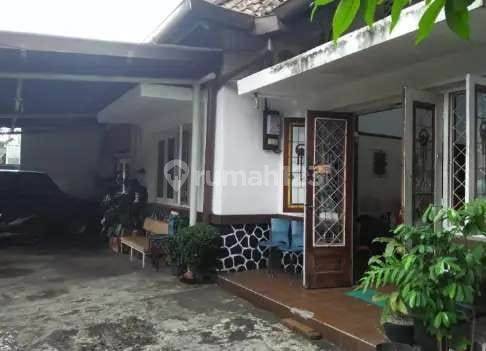 Akses Tengah Kota Rumah di Sayap Riau, Bandung 1