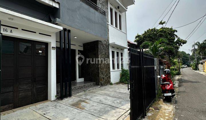 Rumah Secondry Terawat Siap Huni  Akses Jalan Lebar 1