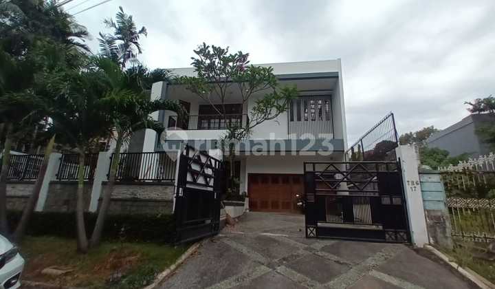 Di Sewakan Rumah Mewah Pondok Indah, Semi Furnished, Siap Huni Di Sewakan Rumah Mewah Pondok Indah, Semi Furnished, Siap Huni