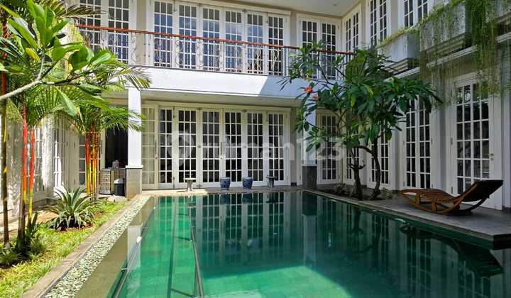 Rumah Mewah Design Scandinavian Lokasi Strategis Siap Huni 2