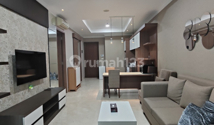 Apartment Residence 8, 2 Bedroom, Furnished 2
