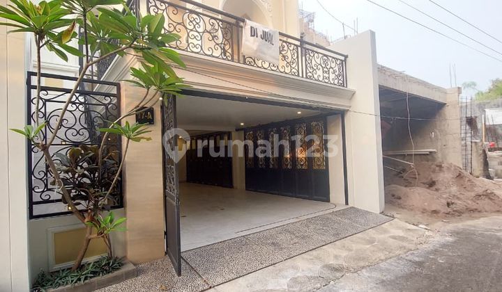 Rumah Baru Modern Classic Dalam Komplek Dpr M.kahfi Jagakarsa Siap Huni  2