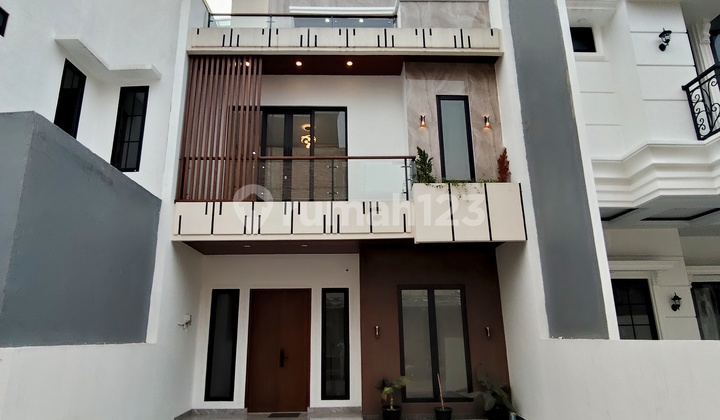 Rumah Baru Modern Minimalis Dalam Cluster Siap Huni