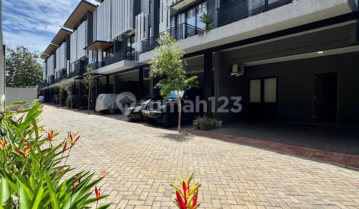 Brand New And Smart Home Dalam Cluster, Lokasi Strategis