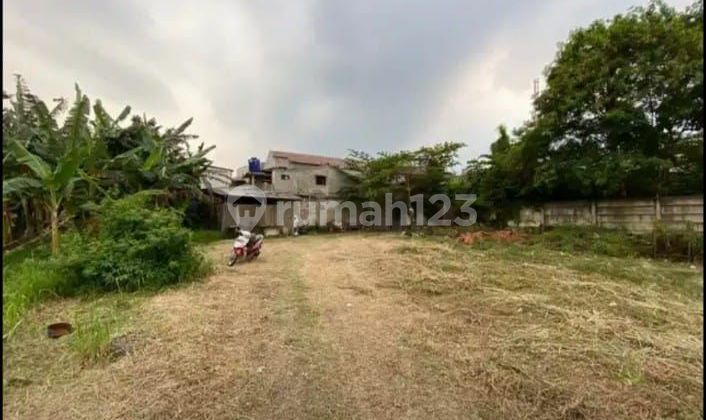 Land and Warehouse with Strategic Location by the Highway.