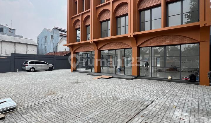 Di Jual / Sewa Gedung Kantor Lokasi Strategis Di Jakarta Selatan