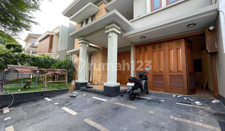 Rumah Mewah Dalam Komplek Elite Pondok Indah Jakarta Selatan