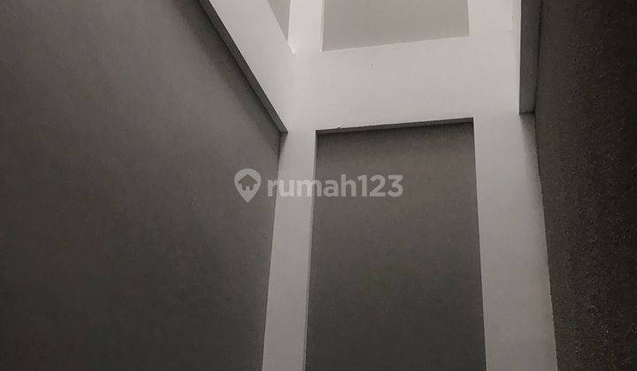 Disewakan Ruko Melody 3 lantai Baru,Lokasi Strategis 16