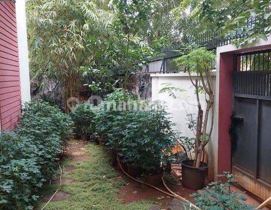 Dijual Rumah Besar 3 lantai Duri Kepa,Jakarta Barat 1