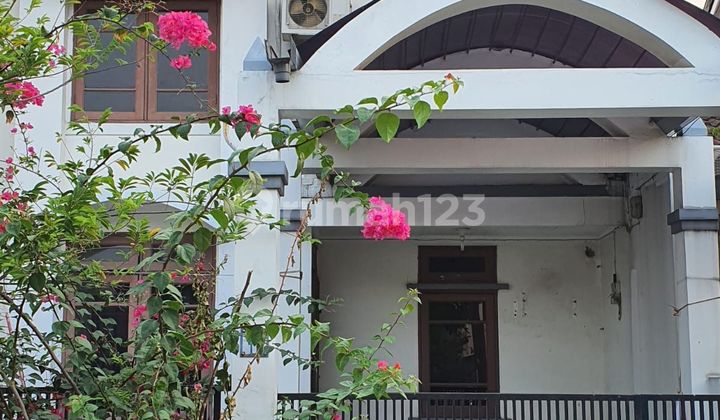 Dijual Rumah 2 Lantai Dekat Sekolah Stella Maris/Tarakanita Gs