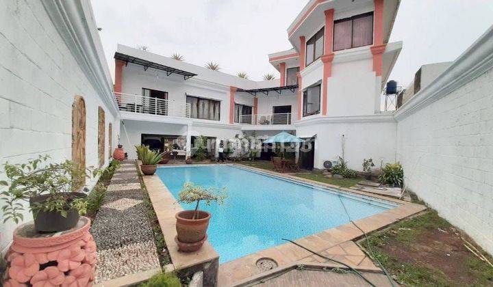 Dijual Rumah dengan Pool di Cirendeu Ciputat Timur 1