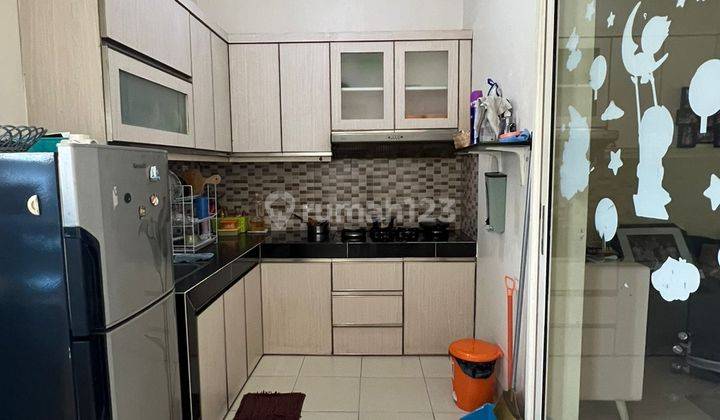 Rumah 2 Lantai Furnished di Urbana Ciputat, Tangerang Selatan 2