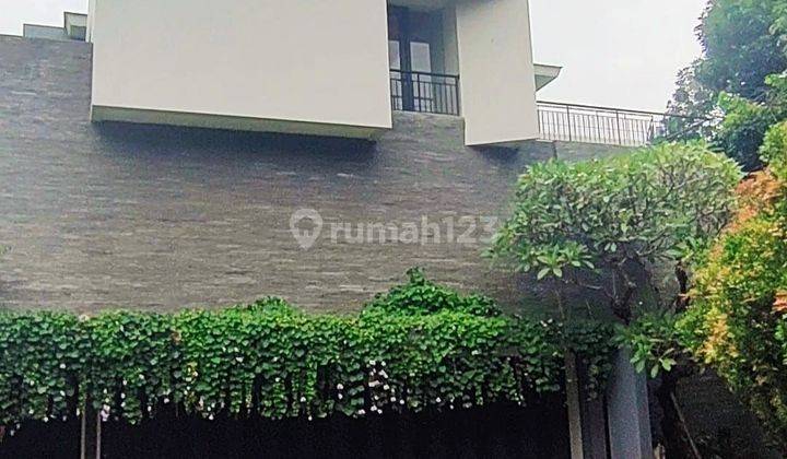 Dijual Rumah Mewah dengan kolam renang di Bukit Golf Terrace, BSD 2