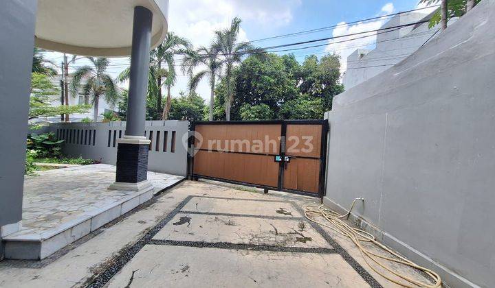 Dijual Rumah Luas di Praja Dalam Kebayoran Lama, Jakarta Selatan 1