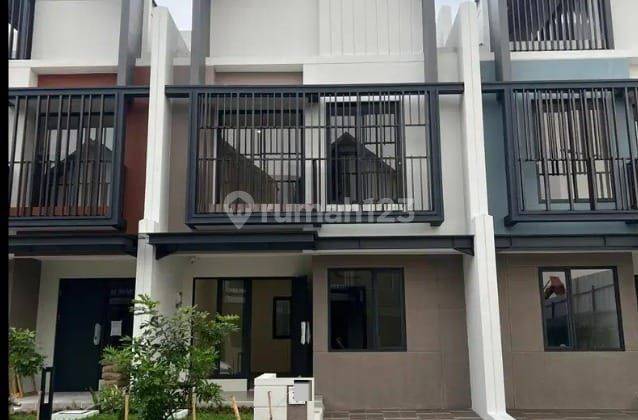 Disewakan Rumah Baru Leonora di Gading Serpong 1