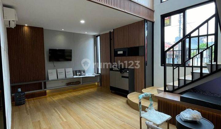 Dijual Rumah Baru 2 lantai Furnished Design Interior di Jakarta  2