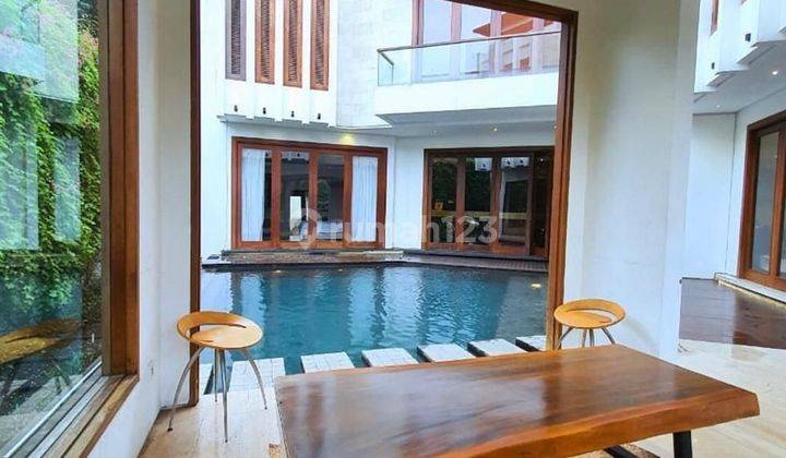 Dijual Rumah Mewah di Pondok Indah dengan pool Jakarta Selatan 1