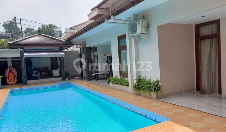 Dijual Rumah Mewah Dengan Kolam Renang Di Kemang Jaksel