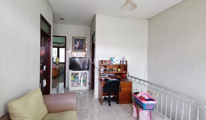 Dijual Rumah 2.5 Lantai Di Taman Pondok Indah Wiyung,surabaya 1