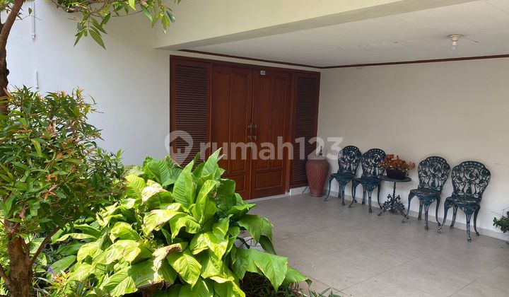 Dijual Rumah Mewah Dengan Pool Di Radio Dalam Jakarta Selatan