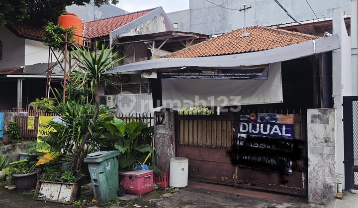 Dijual Rumah Tua Dekat Ciragil Kebayoran Baru Jakarta Selatan