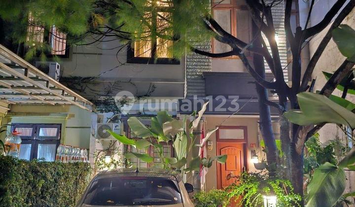 Dijual Rumah 2 Lantai Semi Furnished Di Setiabudi Medan Sumatera 