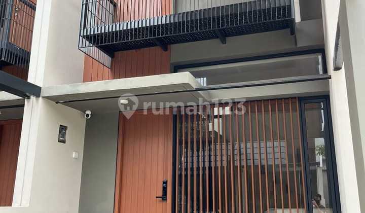 For Sale 2-Story Furnished Hook Fleekhauz House in Bsd