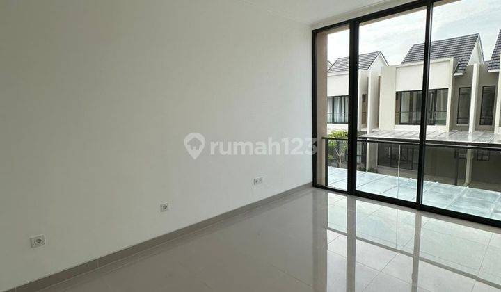 Dijual Rumah 2 Lantai Di Cluster Dallas Teluk Naga, Tangerang 2