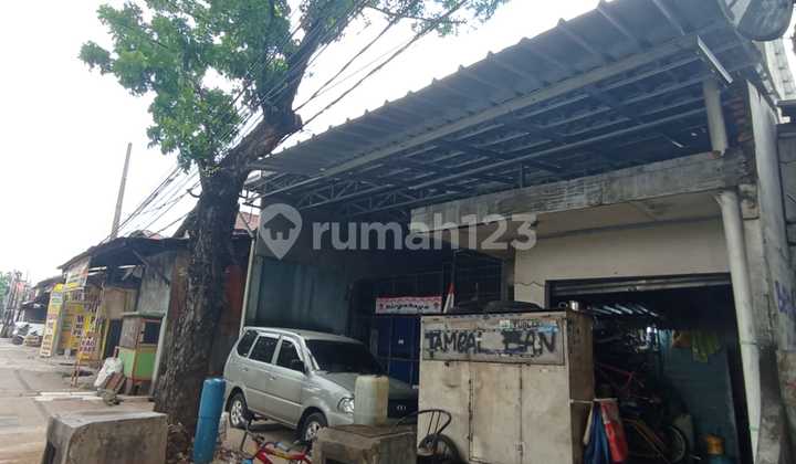 For Sale House And Workshop On The Side Of East Jakarta Main Road 2