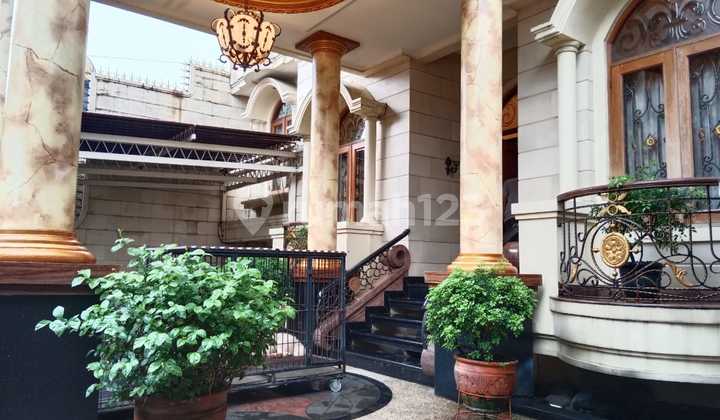 Dijual Rumah Mewah Luas 3 Lantai Di Pancoran Jakarta Selatan Dijual Rumah Mewah Luas 3 Lantai Di Pancoran Jakarta Selatan