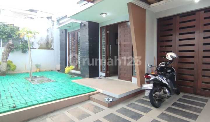 Dijual Rumah Bagus di Bukit Cirendeu, Tangerang Selatan. Cepat. Dijual Rumah Bagus di Bukit Cirendeu, Tangerang Selatan. Cepat.