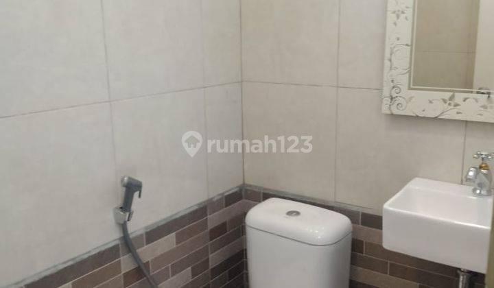 kamar mandi rumah di sawangan, bukit tamphayan