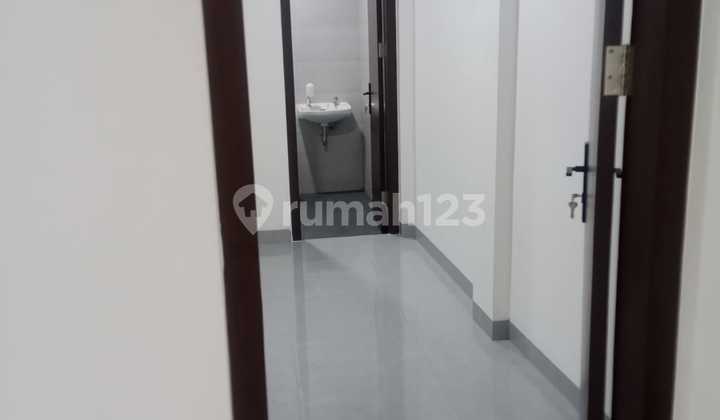 New House in Mega Cinere Depok. Hot Sale, Ready to Occupancy. 2.85 M 2